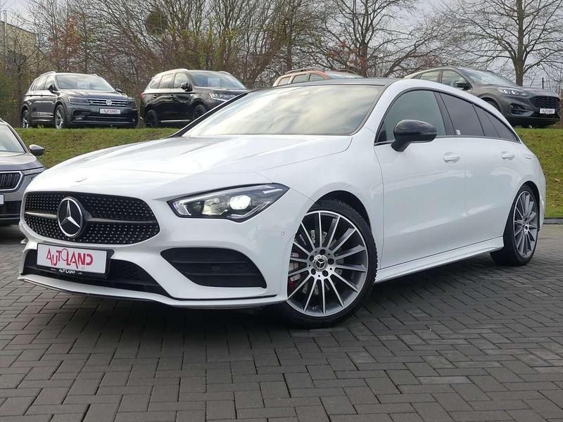 Weiss Gebraucht 2021 Mercedes CLA200 AMG line Kombi | 26.950 € (Fairer Preis) - Bild 1/4