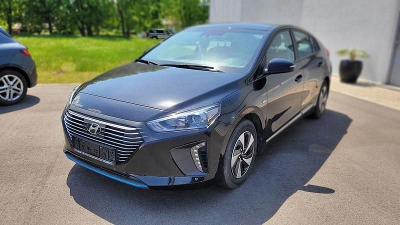 Schwarz Gebraucht 2017 Hyundai Ioniq Style Limousine | 15.990 € (Etwas zu teuer) - Bild 1/4