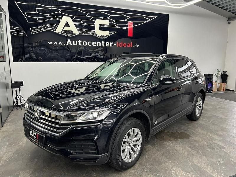 Gebraucht VW Touareg 286 PS (210 kW) 2021 Deep black perleffekt SUV