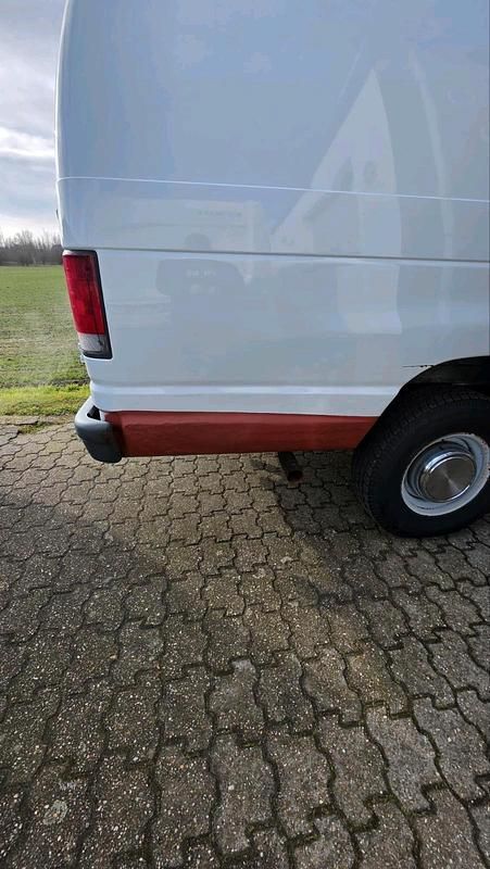 Gebraucht Ford V8 2006 Weiß Van