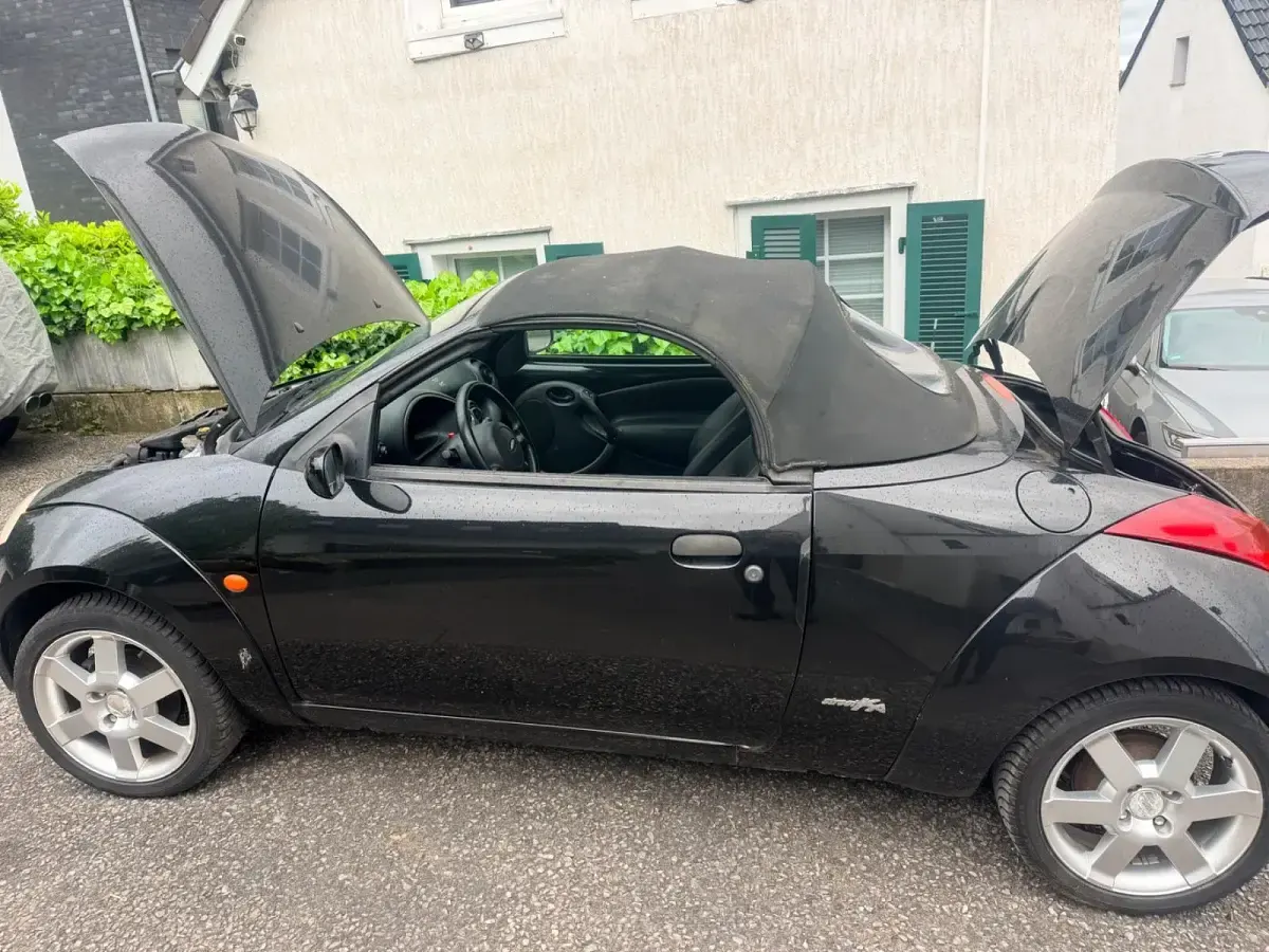 Gebraucht Ford StreetKa 95 PS (69 kW) 2003 Schwarz Cabrio