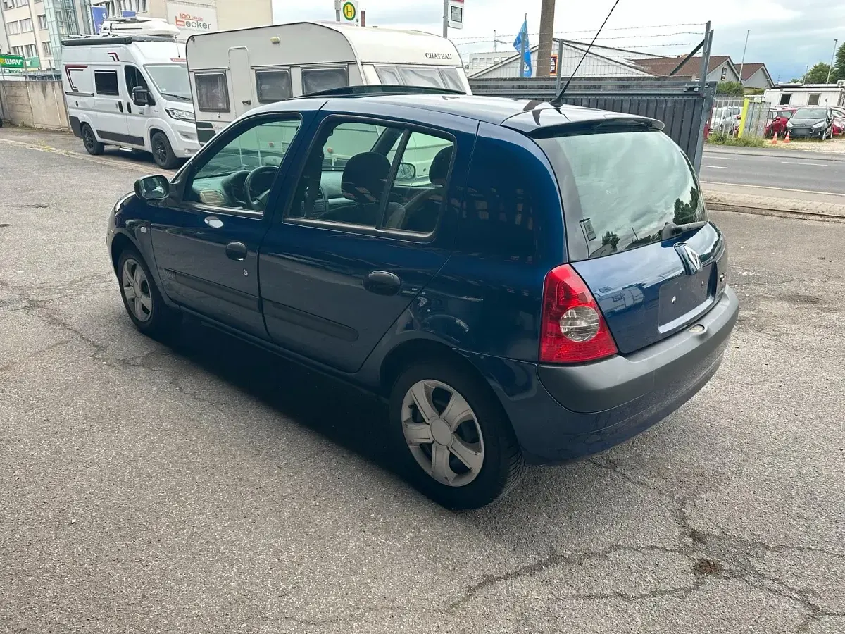 Gebraucht Renault Clio 75 PS (55 kW) 2005 Braun Kleinwagen