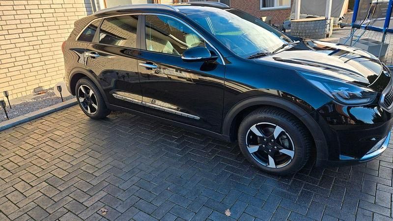 Gebraucht Kia Niro Vision 141 PS (103 kW) 2018 Schwarz SUV