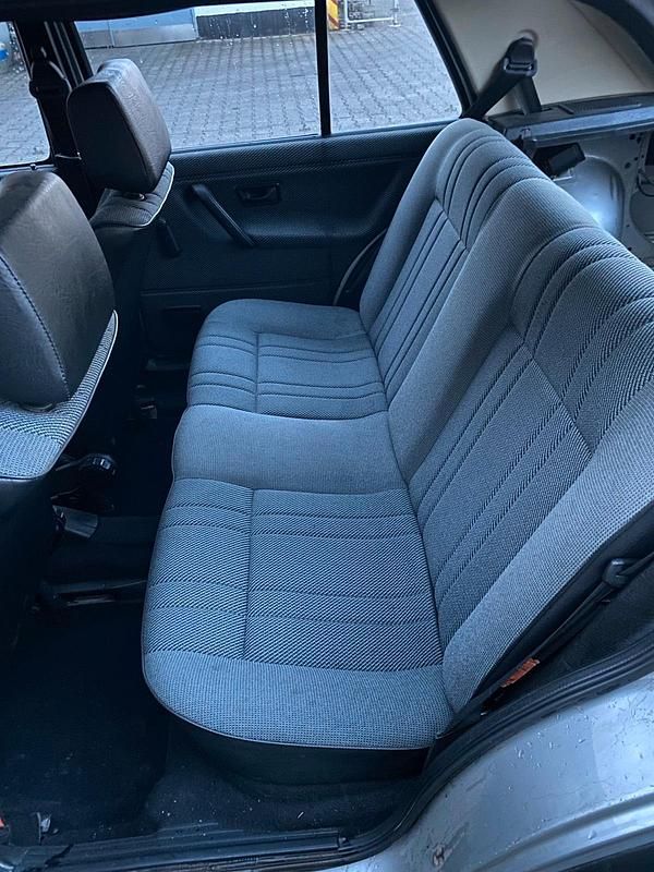 Gebraucht VW Golf III 60 PS (44 kW) 1991 Silber Kleinwagen