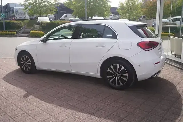 Gebraucht Mercedes A200 Progressive 163 PS (119 kW) 2018 Weiß Limousine