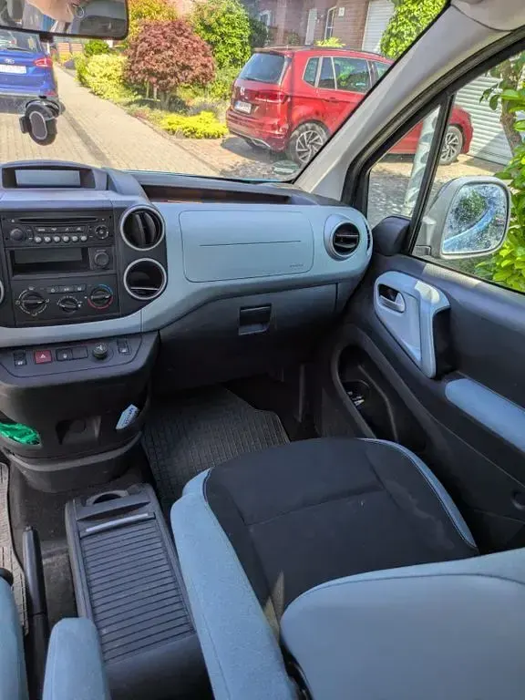 Gebraucht Citroën Berlingo 92 PS (67 kW) 2012 Blau Van / Kleinbus