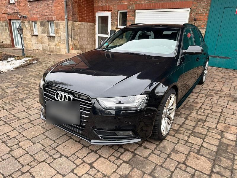 Gebraucht Audi A4 S-Line 204 PS (150 kW) 2012 Schwarz Kombi