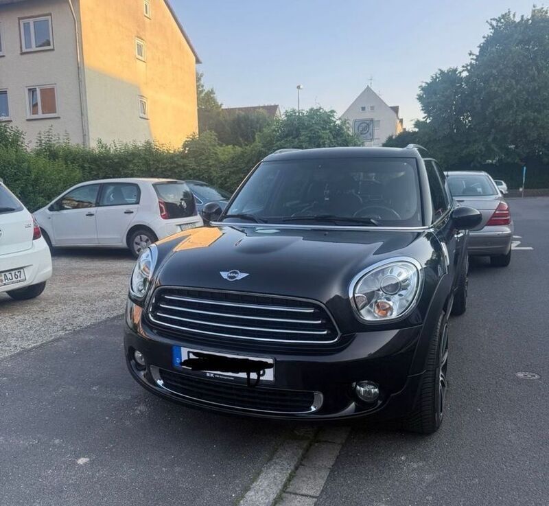 Schwarz Gebraucht 2013 Mini Cooper Countryman SUV | 10.900 € (Fairer Preis) - Bild 1/4