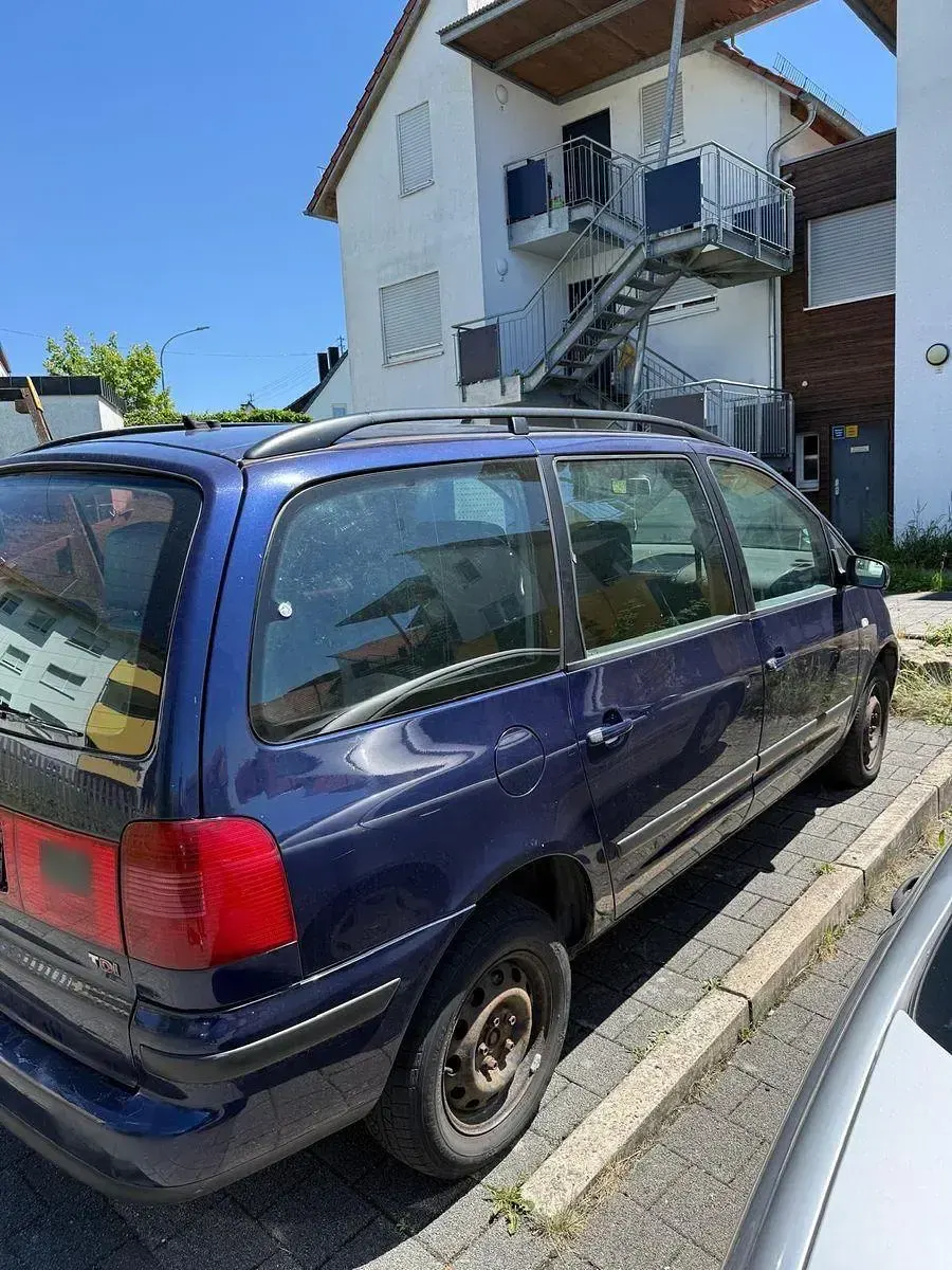 Gebraucht VW Sharan Highline 116 PS (85 kW) 2001 Blau Van / Kleinbus