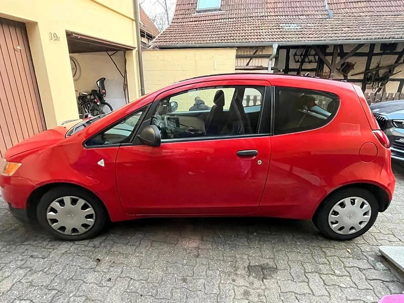 Rot Gebraucht 2009 Mitsubishi Colt Kleinwagen | 1.000 € (Guter Preis) - Bild 1/4