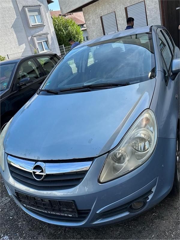 Blau Gebraucht 2006 Opel Corsa Limousine | 1.900 € (Fairer Preis) - Bild 1/4