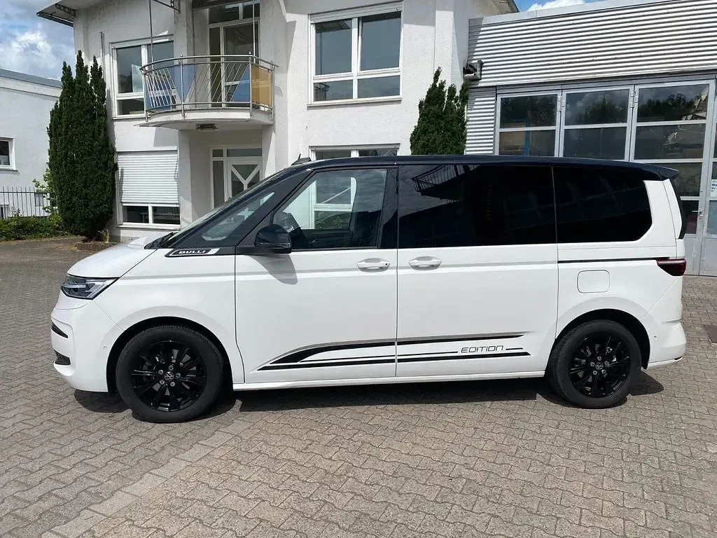 Gebraucht VW Multivan Edition 150 PS (110 kW) 2024 Weiß Van / Kleinbus