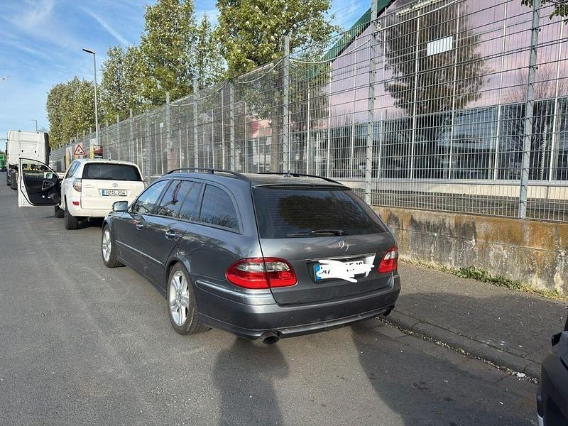Gebraucht Mercedes E350 Elegance 292 PS (214 kW) 2008 Limousine