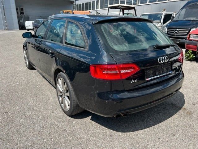 Gebraucht Audi A4 Attraction 143 PS (105 kW) 2012 Schwarz Kombi