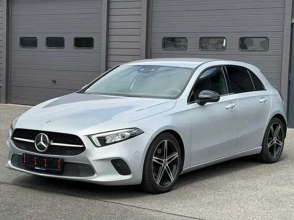Gebraucht Mercedes A200 150 PS (110 kW) 2021 Silber Limousine