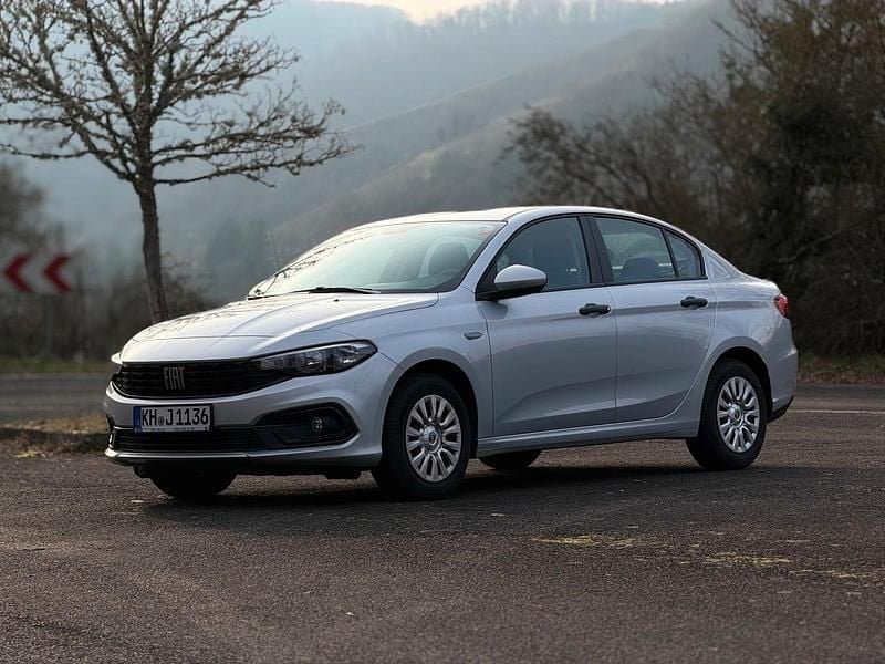 Silber Gebraucht 2021 Fiat Tipo Limousine | 8.999 € (Superpreis) - Bild 1/4