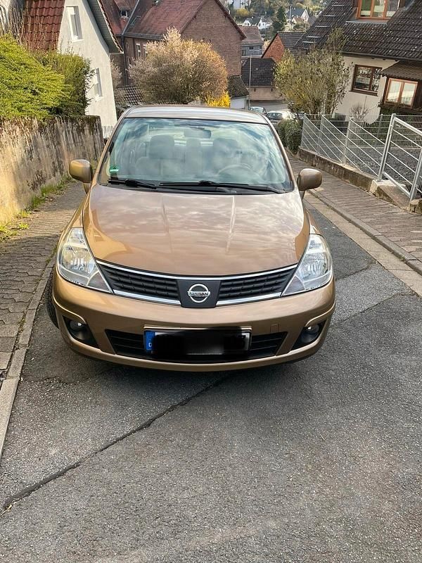 Gebraucht Nissan Tiida 132 PS (97 kW) 2008 Braun Limousine