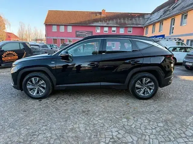 Gebraucht Hyundai Tucson Advantage 177 PS (130 kW) 2017 White sand SUV