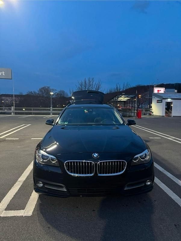 Gebraucht BMW 520 197 PS (144 kW) 2015 Schwarz Kombi