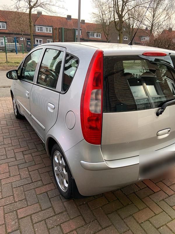 Gebraucht Mitsubishi Colt 95 PS (69 kW) 2006 Silber Kleinwagen