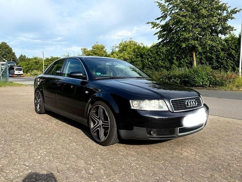 Schwarz Gebraucht 2000 Audi A4 Performance Limousine | 3.500 € (Fairer Preis) - Bild 1/4