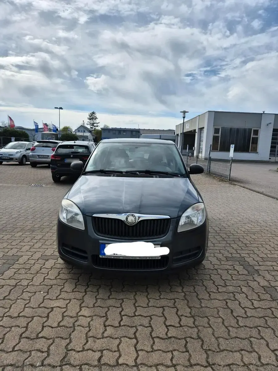 Gebraucht Skoda Fabia 69 PS (50 kW) 2009 Grau Kleinwagen