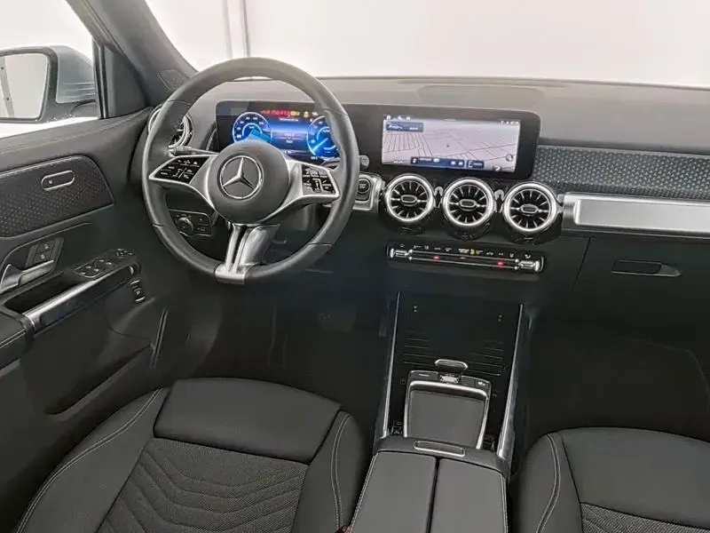 Gebraucht Mercedes EQB250+ Progressive 140 kW (191 PS) 2025 Silber SUV