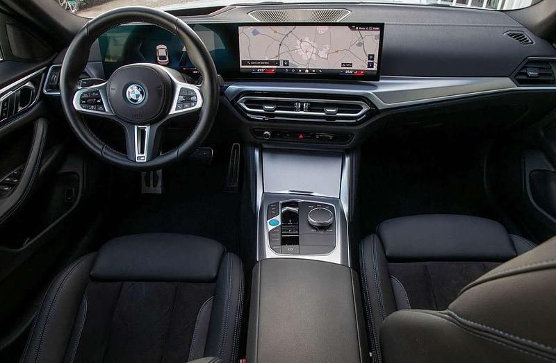 Gebraucht BMW i4 400 kW (544 PS) 2023 Alpinweiß uni Limousine