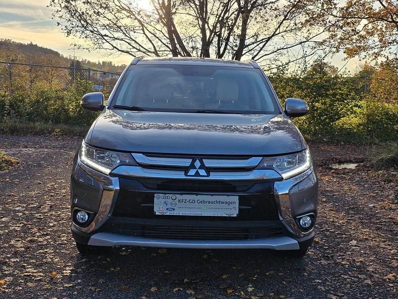 Gebraucht Mitsubishi Outlander Top 150 PS (110 kW) 2015 Grau SUV