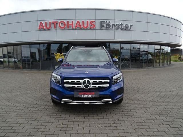 Blau Gebraucht 2021 Mercedes GLB200 SUV | 30.490 € (Guter Preis) - Bild 1/4