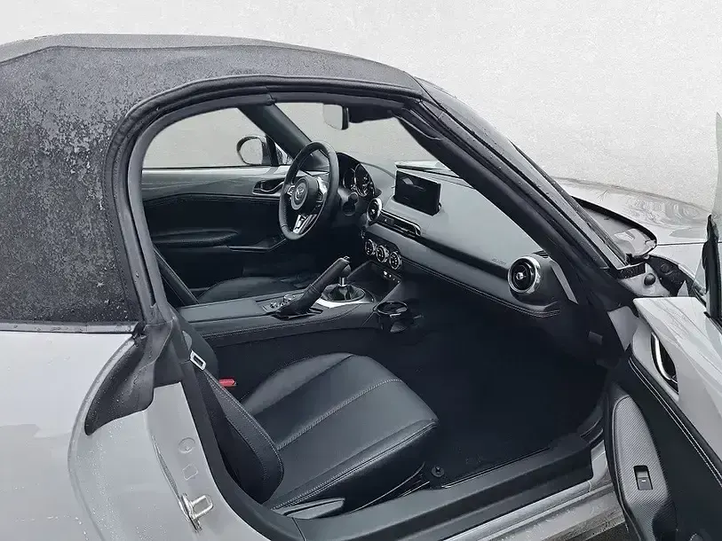 Neu Mazda MX5 Exclusive-Line 132 PS (97 kW) 2025 Aero gray m Cabrio