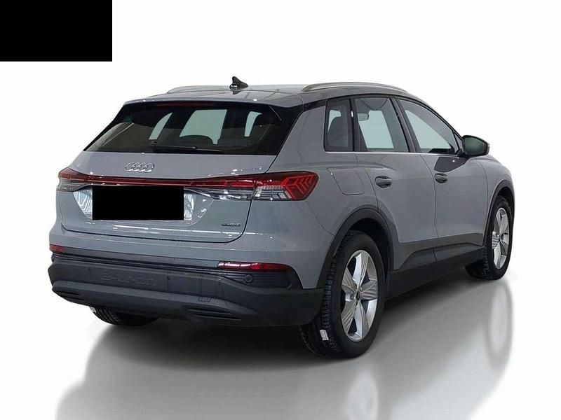 Gebraucht Audi Q4 e-tron Sport 194 kW (265 PS) 2022 Mondsteingrau SUV