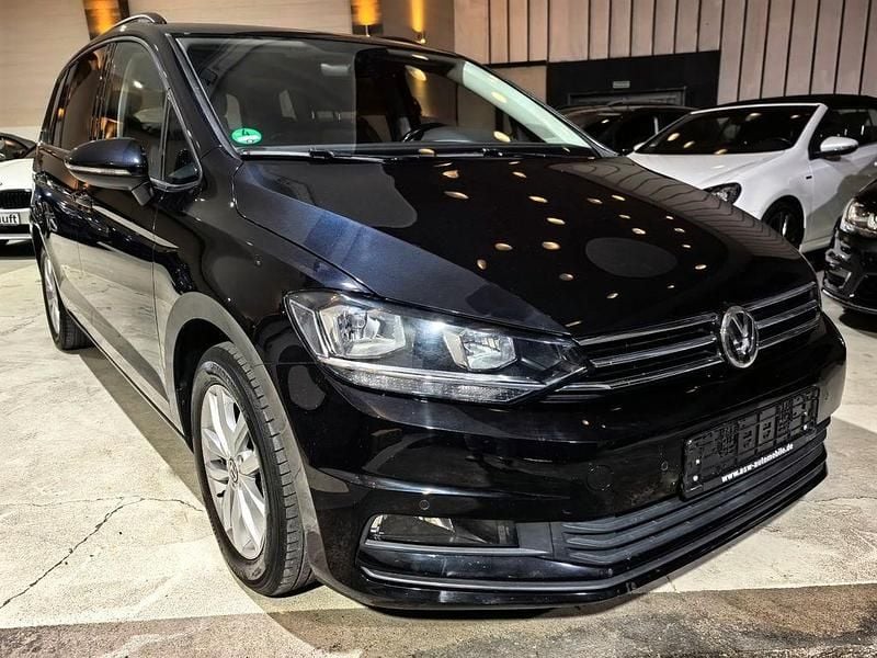 Schwarz Gebraucht 2018 VW Touran Comfortline Van / Kleinbus | 18.000 € (Superpreis) - Bild 1/4