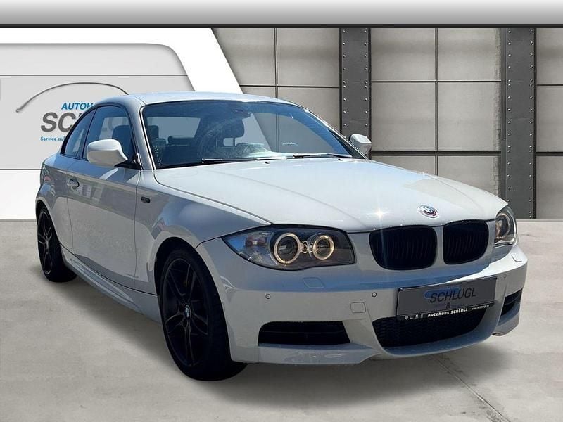 Gebraucht BMW 135 Performance 306 PS (225 kW) 2010 Weiß Kleinwagen