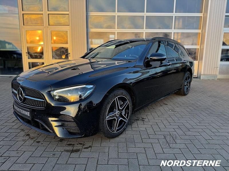 Gebraucht Mercedes E300 AMG line 306 PS (225 kW) 2022 Obsidianschwarz  lack Kombi