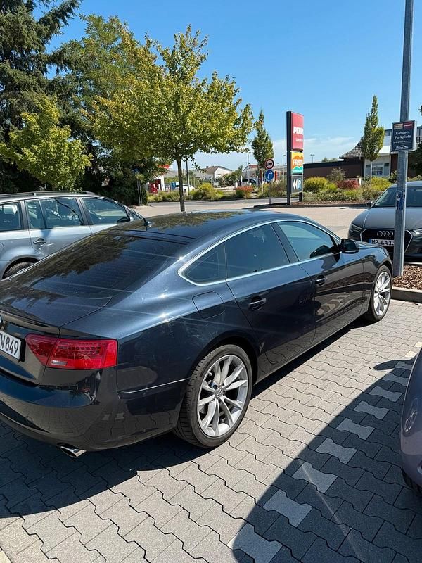 Andere farben Gebraucht 2012 Audi A5 Limousine | 11.300 € (Fairer Preis) - Bild 1/4