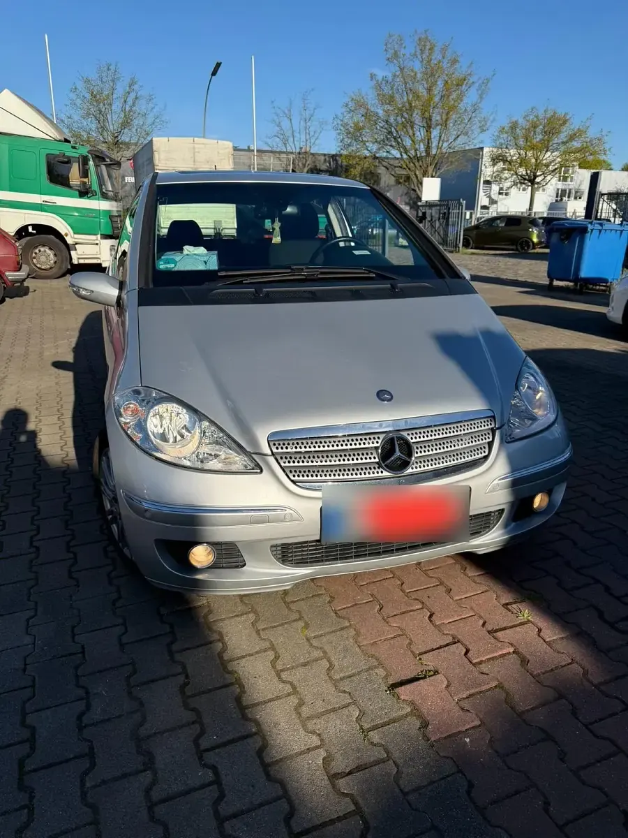 Gebraucht Mercedes A200 Elegance 140 PS (102 kW) 2006 Silber Van / Kleinbus