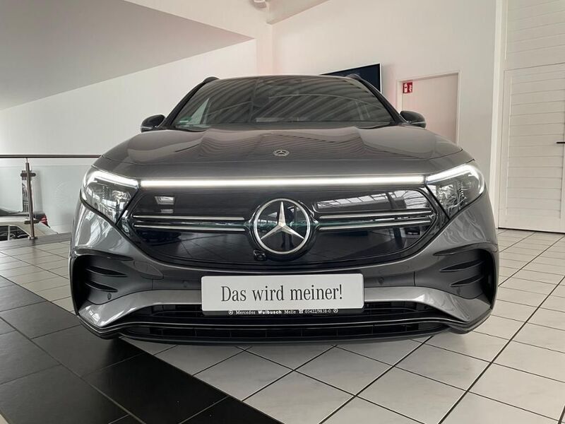 Gebraucht Mercedes EQA250 Night 139 kW (190 PS) 2022 Mountaingrau metallic SUV