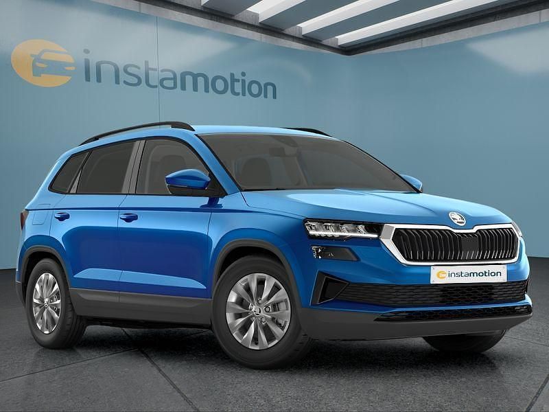 Blau Neu 2025 Skoda Karoq SUV | 31.549 € (Guter Preis) - Bild 1/4