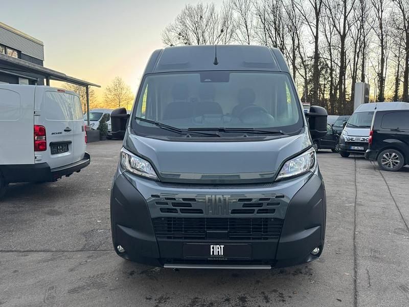 Neu Fiat Ducato 179 PS (131 kW) 2025 Grau Van