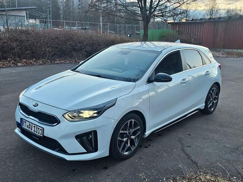 Gebraucht Kia Ceed GT GT-Line 140 PS (102 kW) 2020 Schwarz Limousine