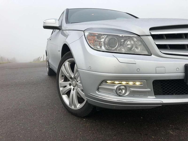 Gebraucht Mercedes C280 231 PS (169 kW) 2009 Grau Limousine