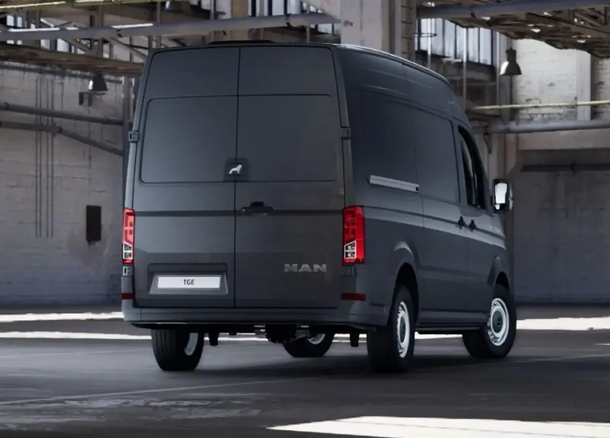 Nowe MAN TGE 177 KM (130 kW) 2026 Szary Van