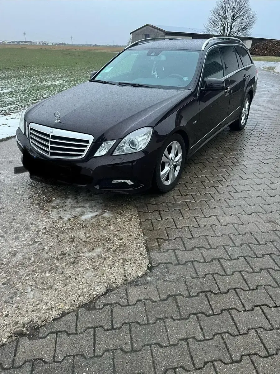Gebraucht Mercedes E220 170 PS (125 kW) 2010 Braun Kombi