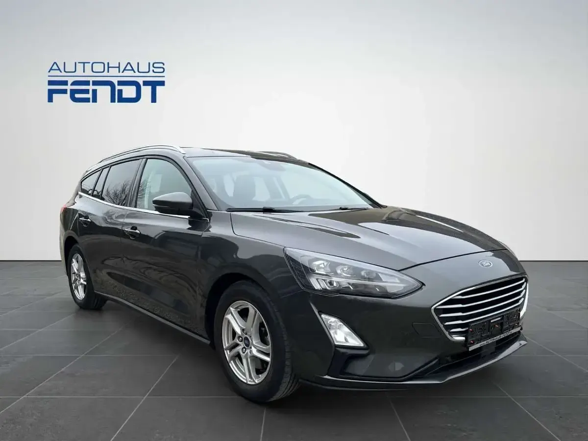 Gebraucht Ford Focus 120 PS (88 kW) 2021 Magneticgraumetallic Kombi