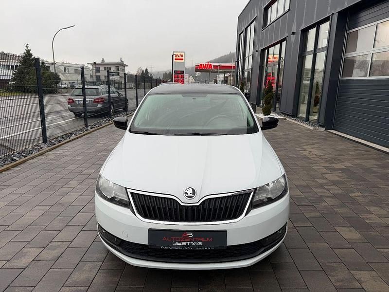 Gebraucht Skoda Rapid Ambition 125 PS (91 kW) 2018 Weiß Limousine
