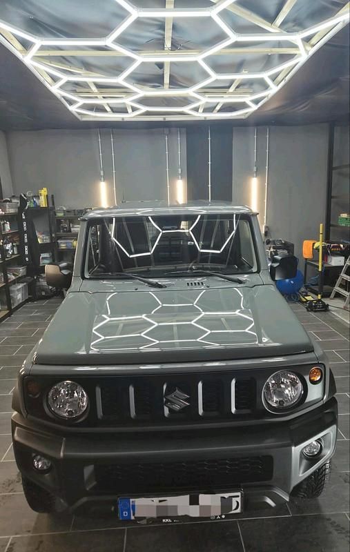 Gebraucht Suzuki Jimny 102 PS (75 kW) 2023 Grau SUV