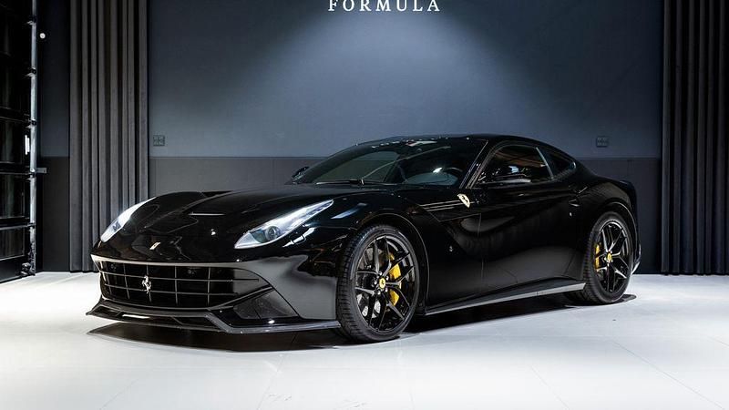 Schwarz Gebraucht 2014 Ferrari F12 Coupé | 226.100 € (Etwas zu teuer) - Bild 1/4