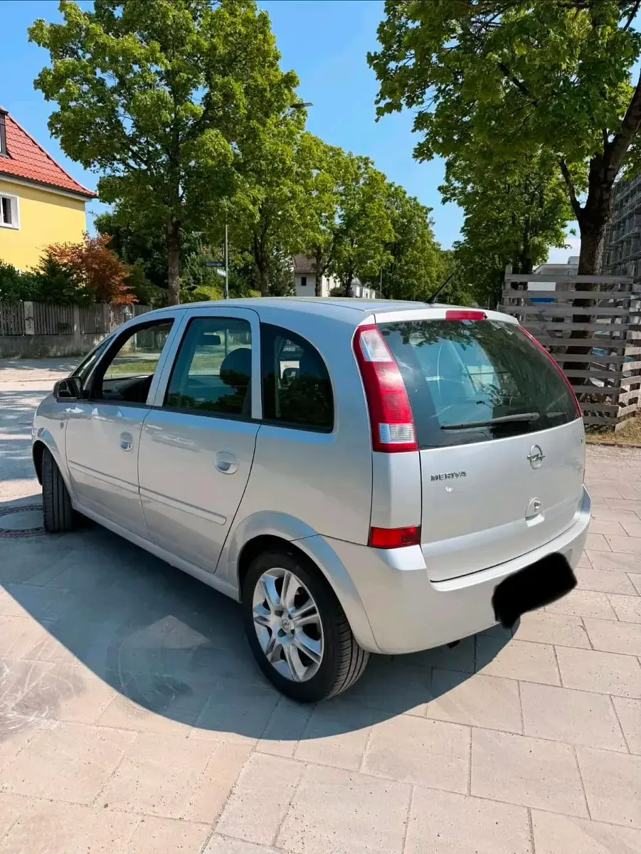Gebraucht Opel Meriva 105 PS (77 kW) 2006 Silber Van / Kleinbus