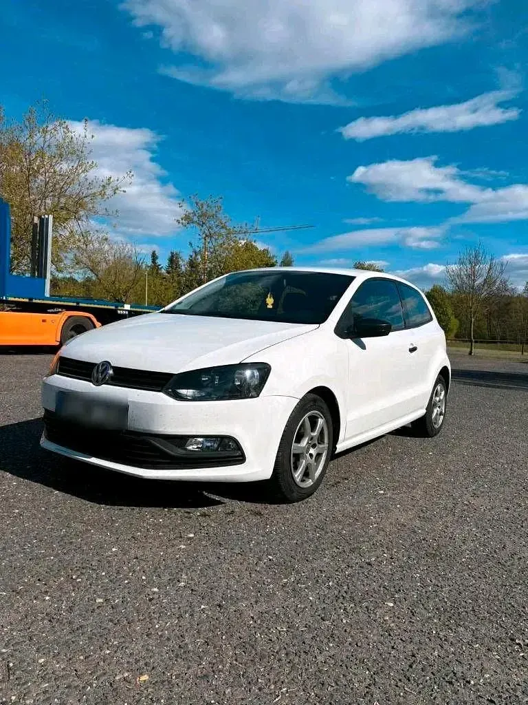 Gebraucht VW Polo 60 PS (44 kW) 2017 Weiß Kleinwagen